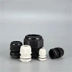 पीजी नायलॉन प्लास्टिक केबल ग्रंथि कनेक्टर